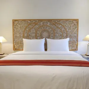 https://sus-cottages-legian.hotelsseminyak.net
